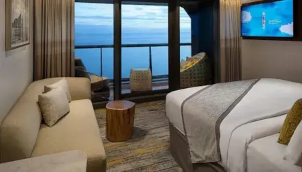 SKY SUITE CELEBRITY FLORA
